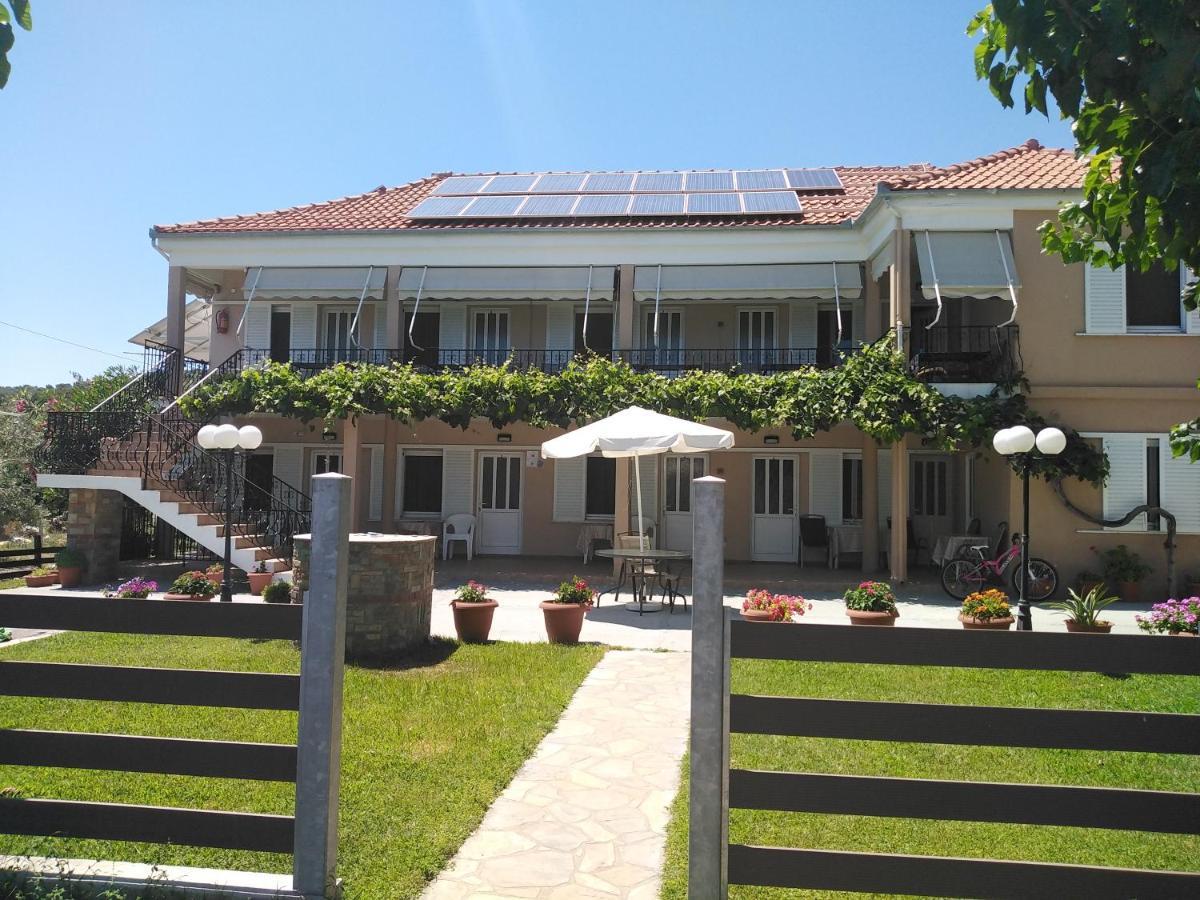 Velika Beach Rooms Eksteriør bilde